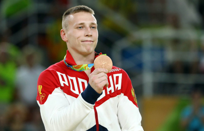 Олег Мельниченко поздравил Дениса Аблязина с «золотом» Олимпиады