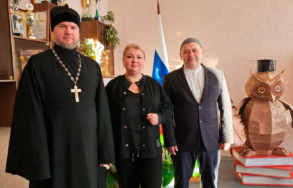 Заместитель Муфтия РДУМ Пензенской области принял участие в торжественном мероприятии посвящения обучающихся начальной школы в ряды "Орлят"