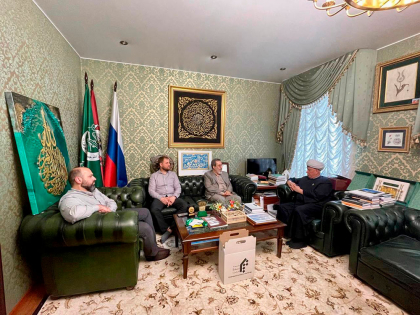 ОБСУЖДЕНЫ ПЕРСПЕКТИВЫ СОТРУДНИЧЕСТВА ДСМР С УНИВЕРСИТЕТОМ «АЛЬ-МУСТАФА»