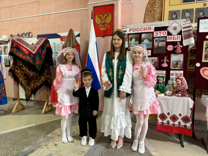 В школе №4 имени Е. Родионова прошел фестиваль «Россия – это мы»