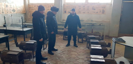 Студенты изготавливают печи-буржуйки для бойцов СВО