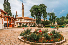 В КРЫМУ ЗАКЛЮЧАТ КОНТРАКТЫ НА РЕСТАВРАЦИЮ ПЯТИ ОБЪЕКТОВ ХАНСКОГО ДВОРЦА