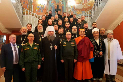 Православные, мусульмане и буддисты собрались для обмена опытом в сфере военного служения