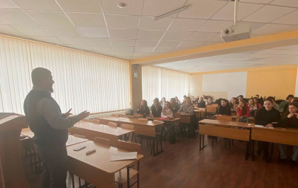 В  ГОСУДАРСТВЕННОМ УНИВЕРСИТЕТЕ СОСТОЯЛАСЬ ЛЕКЦИЯ, ПОСВЯЩЁННАЯ ТРАДИЦИОННЫМ РЕЛИГИЯМ РОССИИ