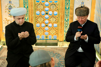 МУФТИЙ АЛЬБИР ХАЗРАТ КРГАНОВ СОВЕРШИЛ ДЖУМА-НАМАЗ В МЕЧЕТИ ТАШКЕНТА