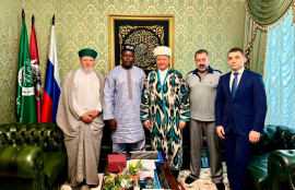 ГЛАВА ДСМР ВСТРЕТИЛСЯ С ПРЕДСТАВИТЕЛЕМ КАДИРИЙСКОГО ТАРИКАТА