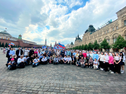 Представители молодежных организаций ДСМР и «Московского муфтията» приняли участие в мероприятии ко Дню России