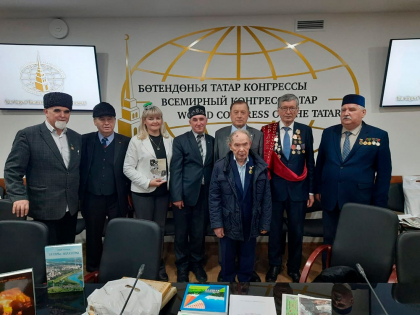 ИМАМУ ВРУЧЕНО БЛАГОДАРСТВЕННОЕ ПИСЬМО ОТ АКАДЕМИИ НАУК ТАТАРСТАНА